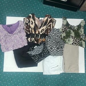 White House Black Market Sleeveless Graphic Wrap Blouse